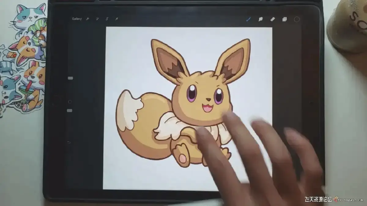 插画师在iPad Pro屏幕上使用Procreate软件,正分步绘制一只可爱的宝可梦伊布(Eevee)卡通插画6